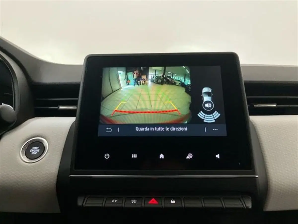 Renault Clio usata a Como (14)