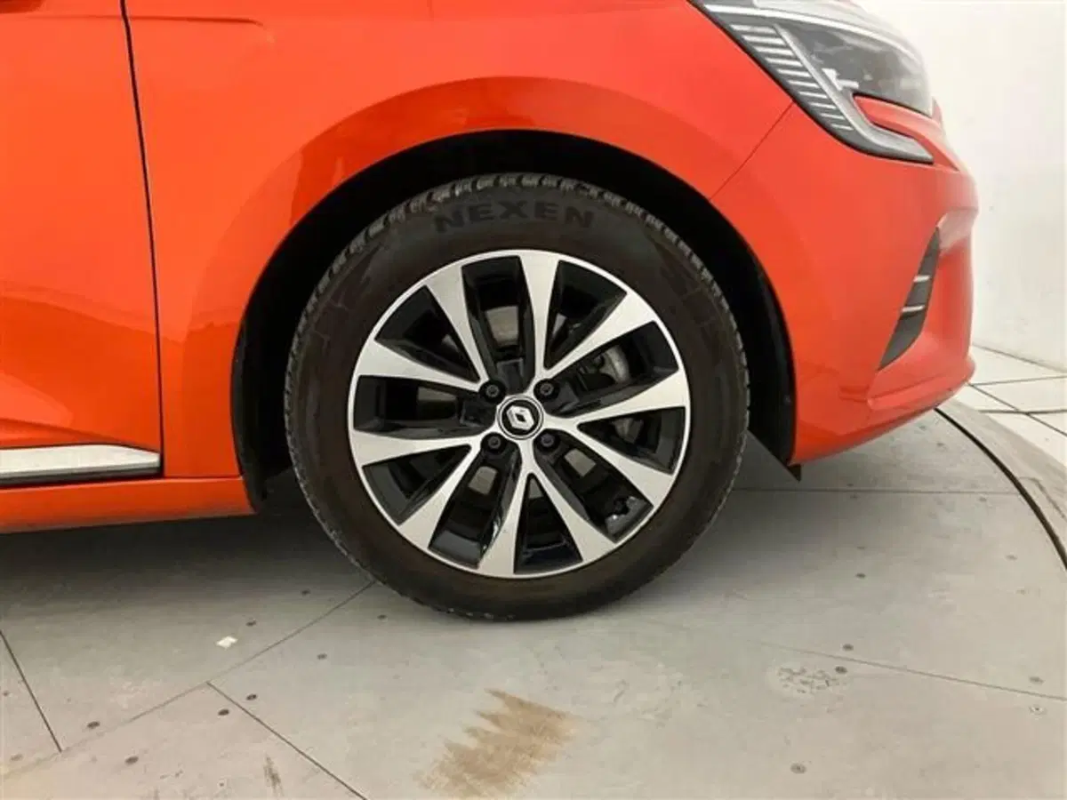 Renault Clio usata a Como (8)