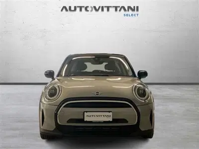 MINI Mini 1.5 Cooper Essential 5 porte del 2024 usata a Como