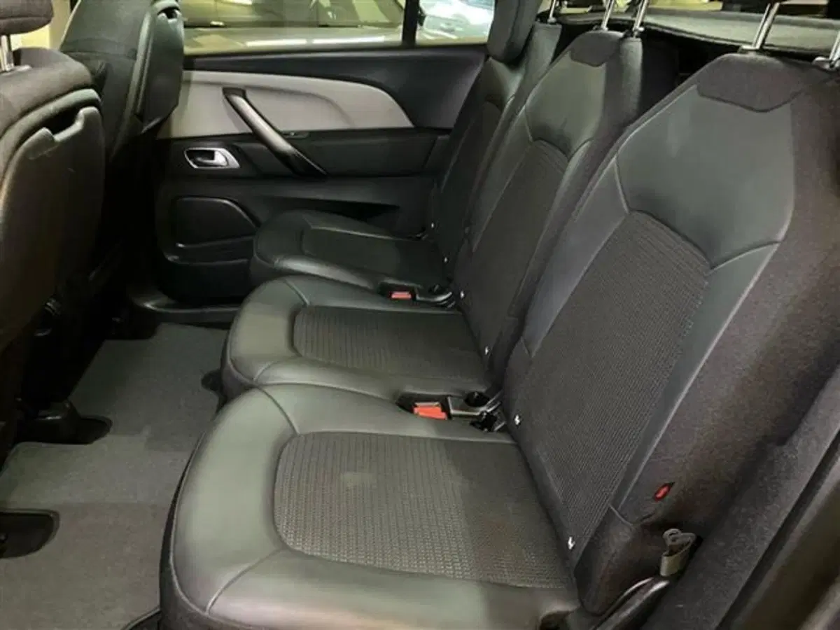 Citroen Grand C4 SpaceTourer usata a Como (11)