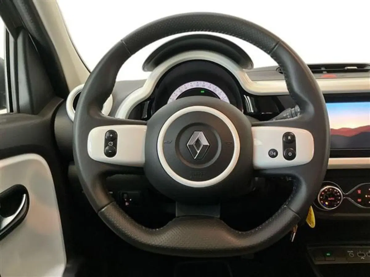 Renault Twingo usata a Como (17)