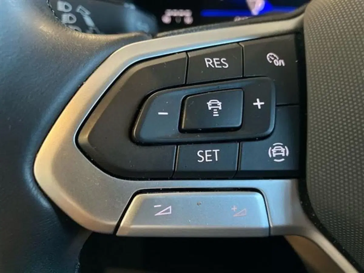 Volkswagen T-Roc usata a Como (18)