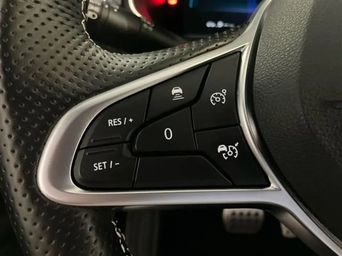 Renault Arkana usata a Como (17)