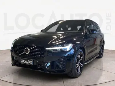 Volvo XC60 2.0 b4 Essential auto del 2022 usata a Torino