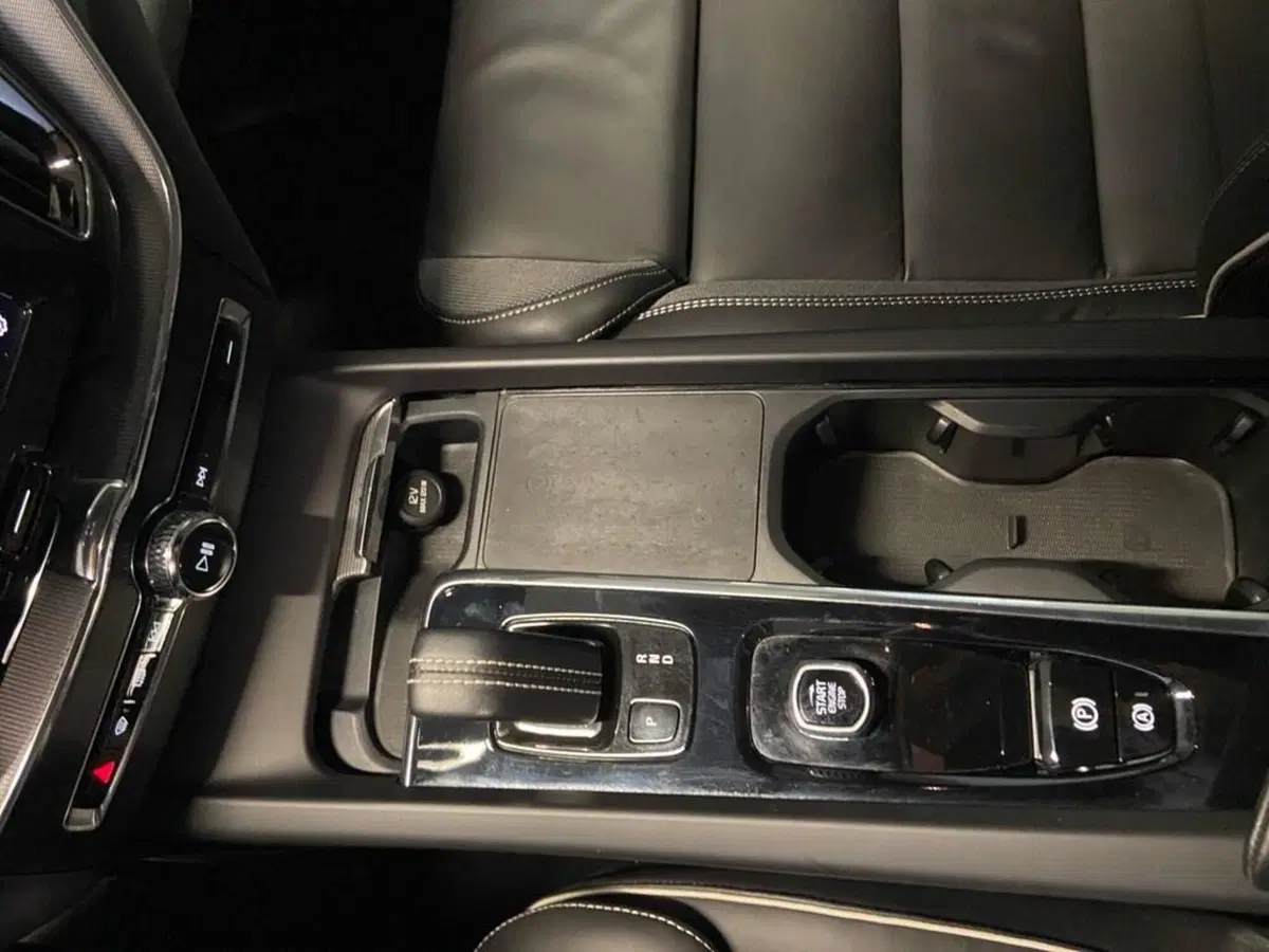 Volvo XC60 usata a Torino (11)
