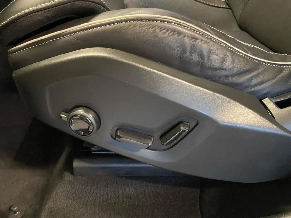 Volvo XC60 usata a Torino (12)