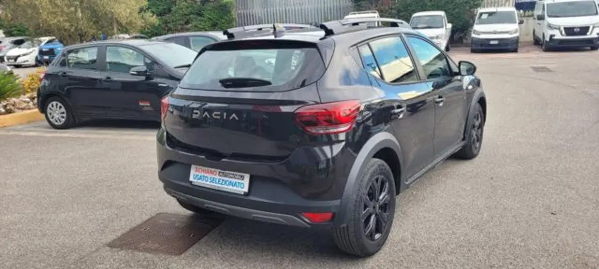 Dacia Sandero Stepway usata a Napoli (4)