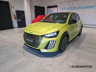 Peugeot 208 motore elettrico 136 CV 5 porte GT del 2024 usata a Modugno