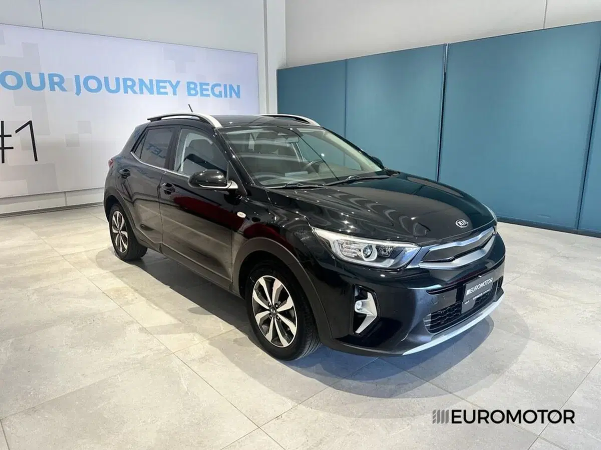 Kia Stonic usata a Bari (3)