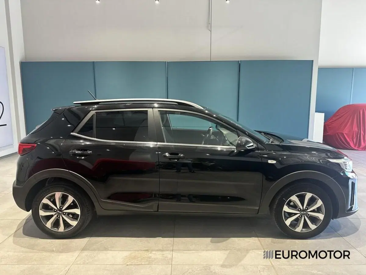Kia Stonic usata a Bari (4)