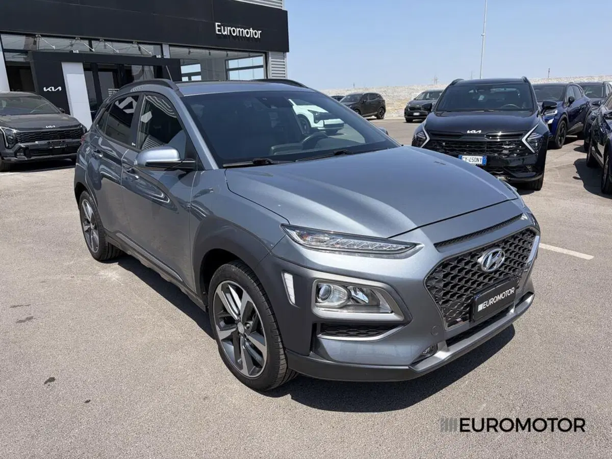 Hyundai Kona usata a Bari (3)