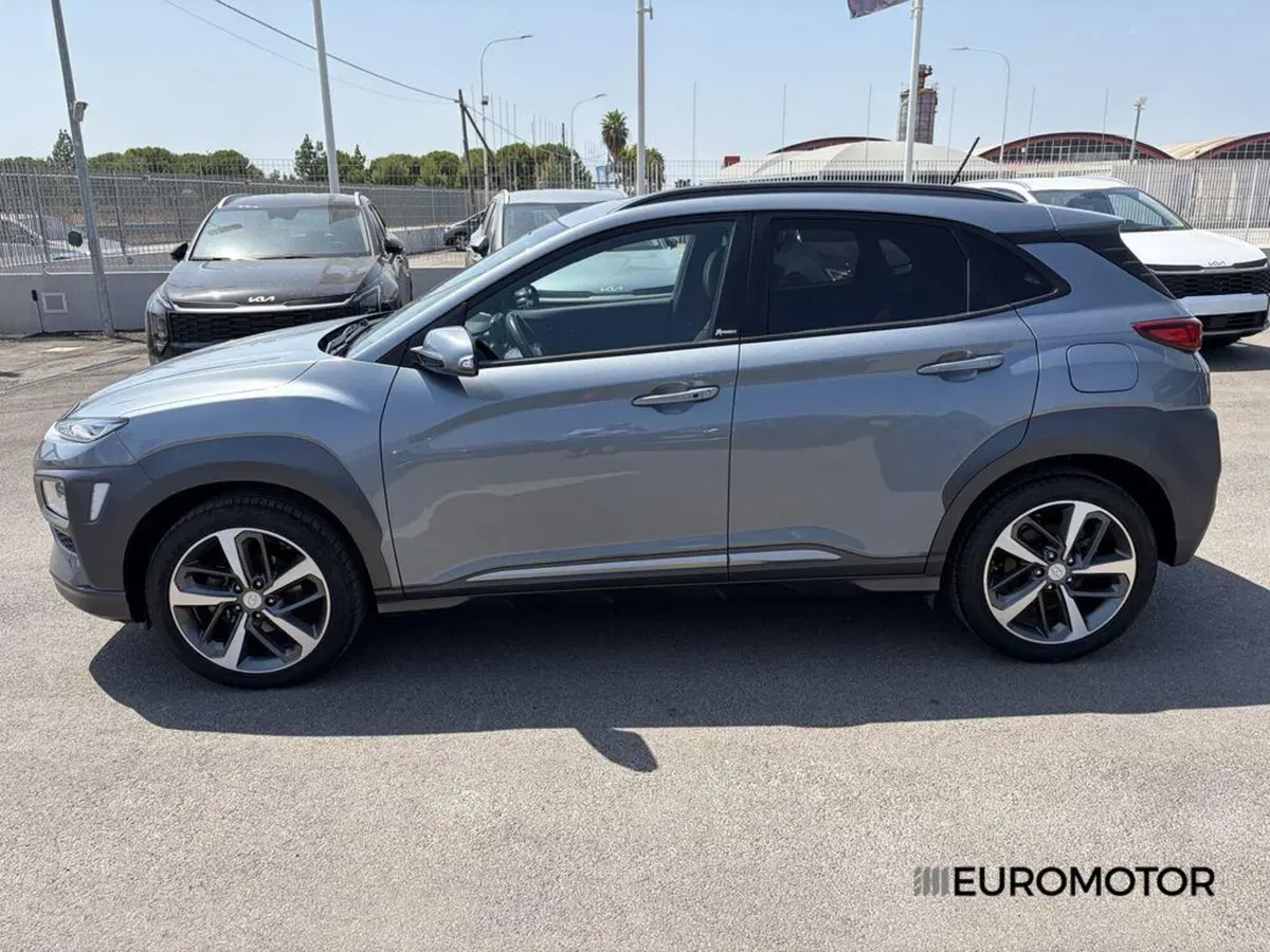 Hyundai Kona usata a Bari (8)