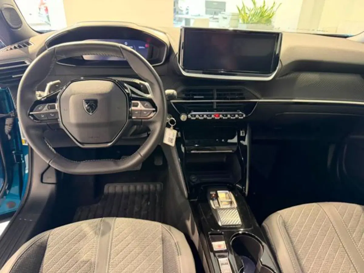 Peugeot 2008 usata a Salerno (13)