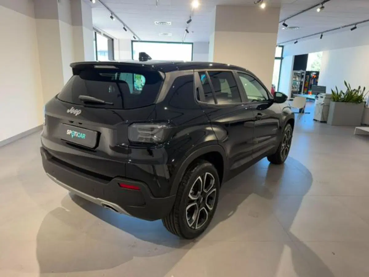 Jeep Avenger nuova a Salerno (4)