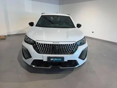 Peugeot 2008 PureTech 100 S&amp;S Allure del 2025 usata a Atena Lucana