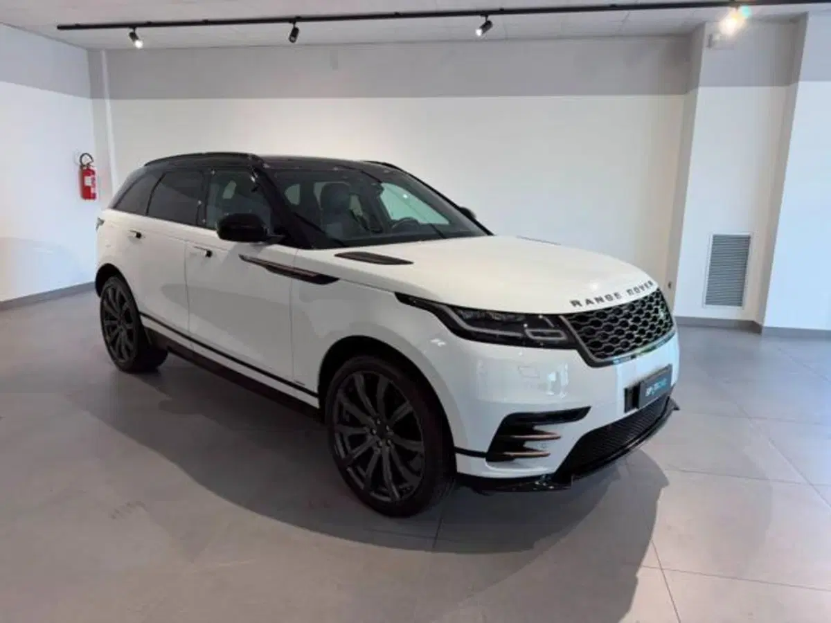 Land Rover Range Rover Velar usata a Salerno (2)