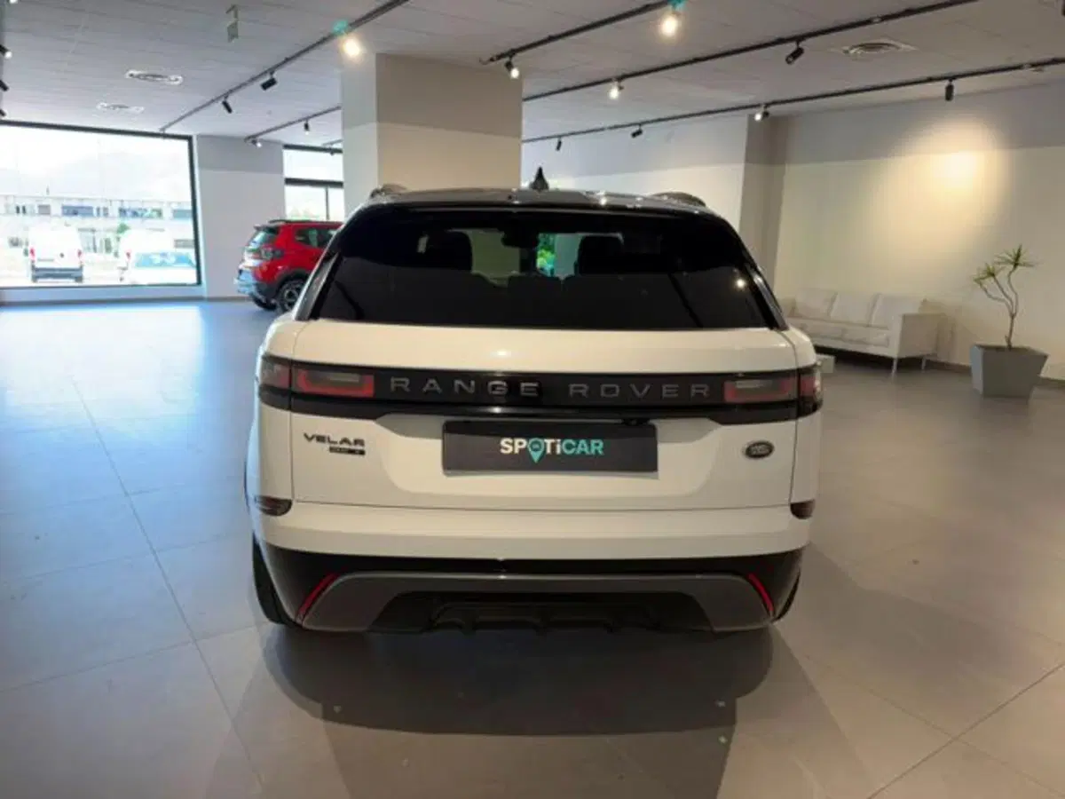 Land Rover Range Rover Velar usata a Salerno (5)