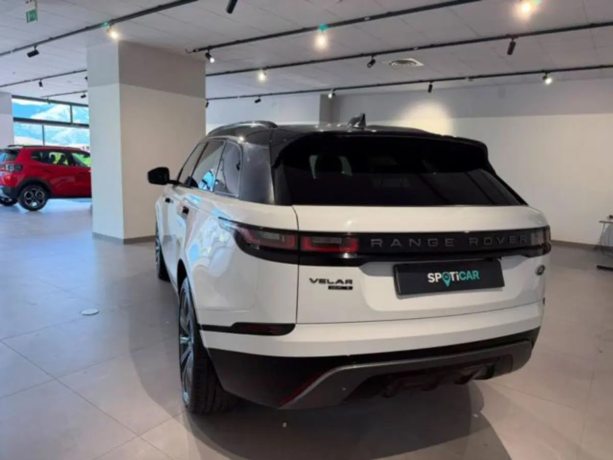 Land Rover Range Rover Velar usata a Salerno (6)