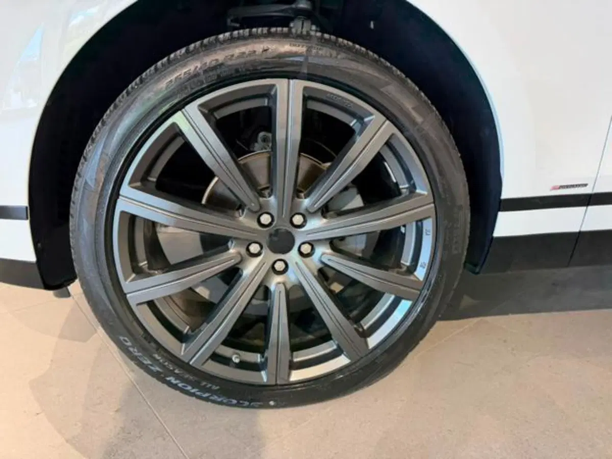 Land Rover Range Rover Velar usata a Salerno (9)