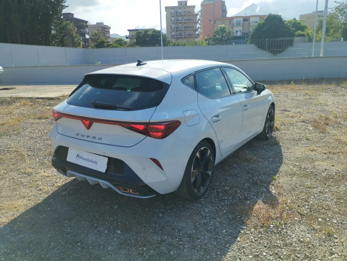 Cupra Leon nuova a Palermo (3)