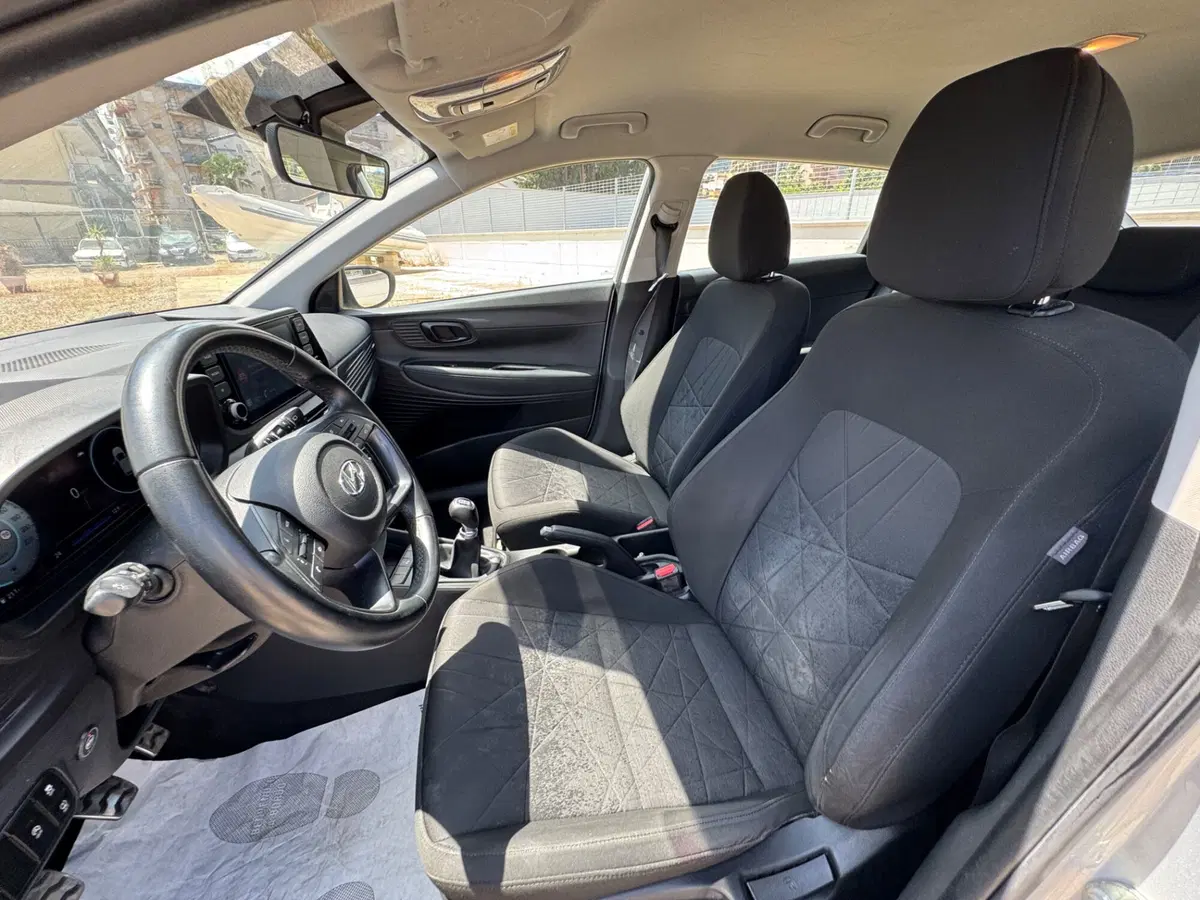 Hyundai Bayon usata a Palermo (5)