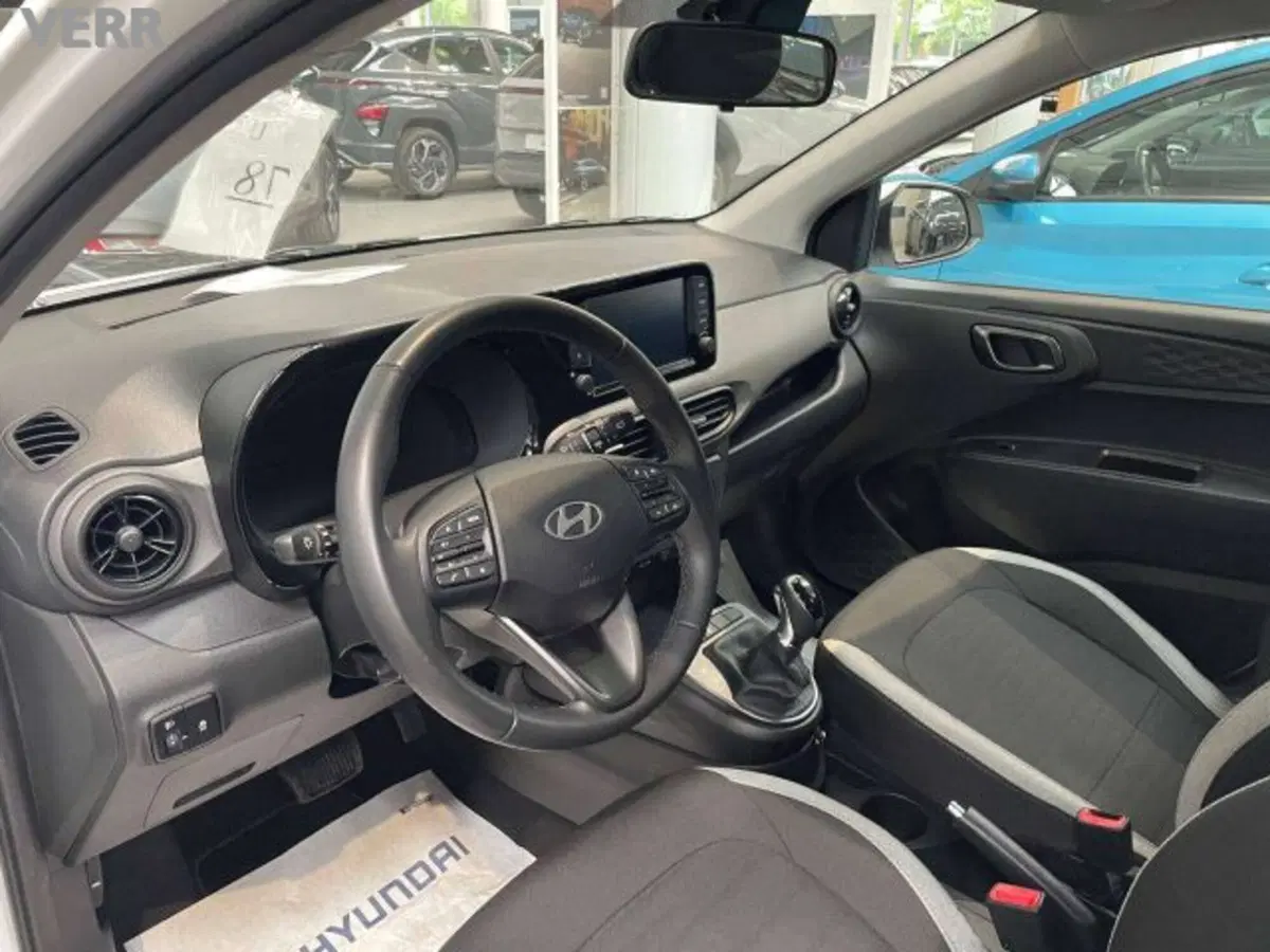 Hyundai i10 usata a Milano (11)