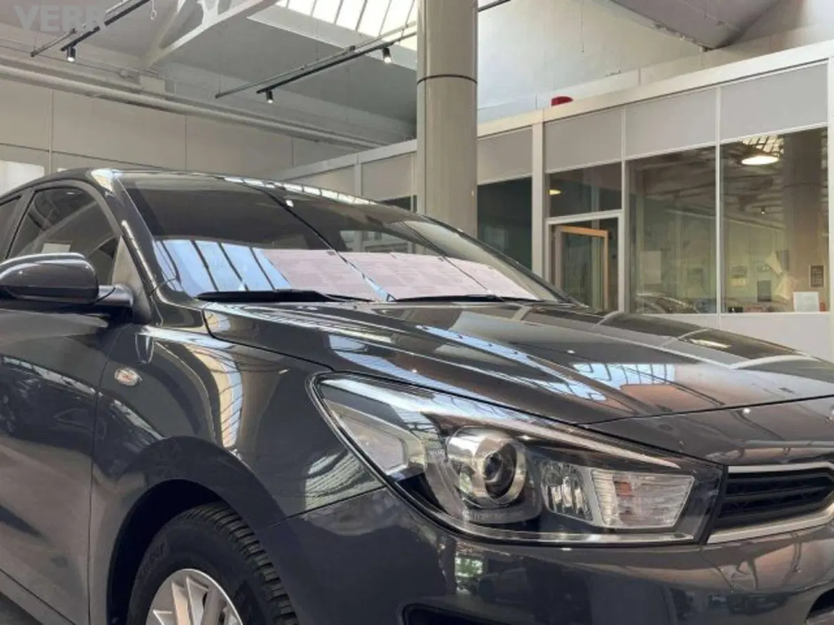 Kia Rio usata a Milano (5)
