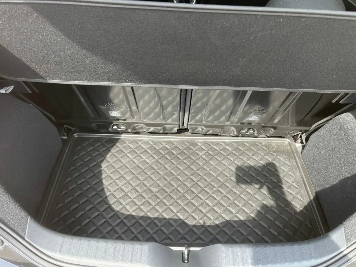 Toyota Aygo X usata a Lecco (6)