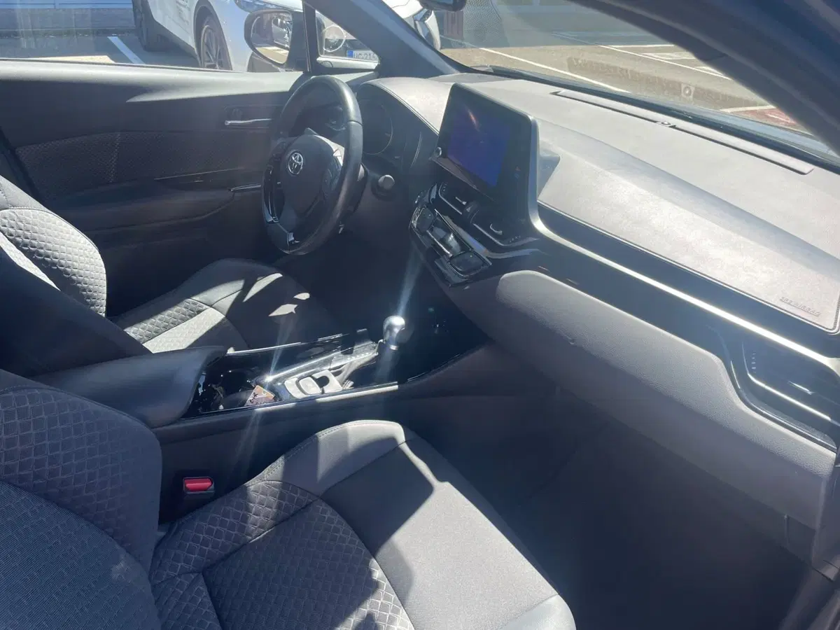 Toyota Toyota C-HR usata a Piacenza (16)