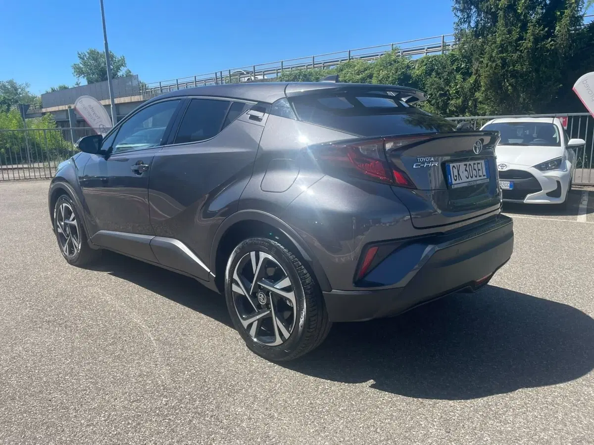 Toyota Toyota C-HR usata a Piacenza (5)
