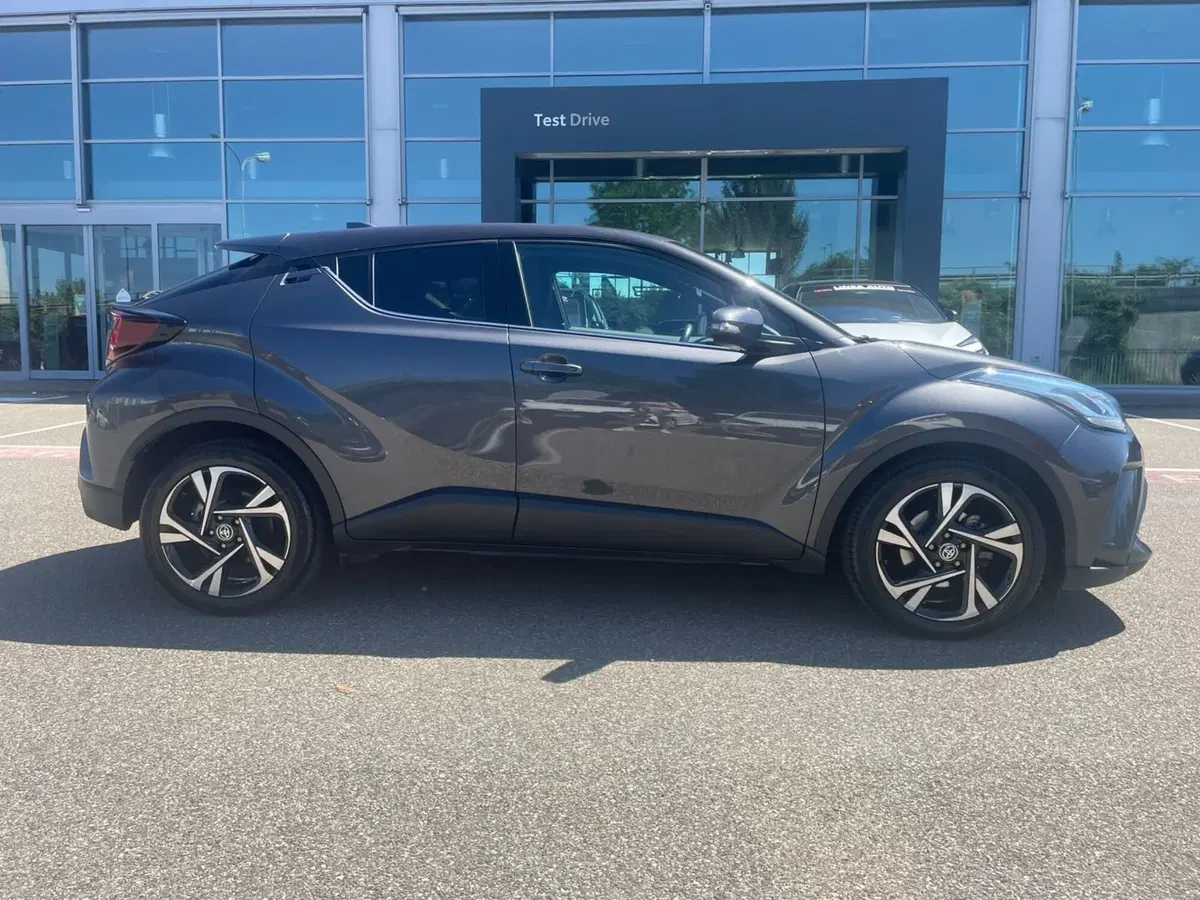 Toyota Toyota C-HR usata a Piacenza (8)