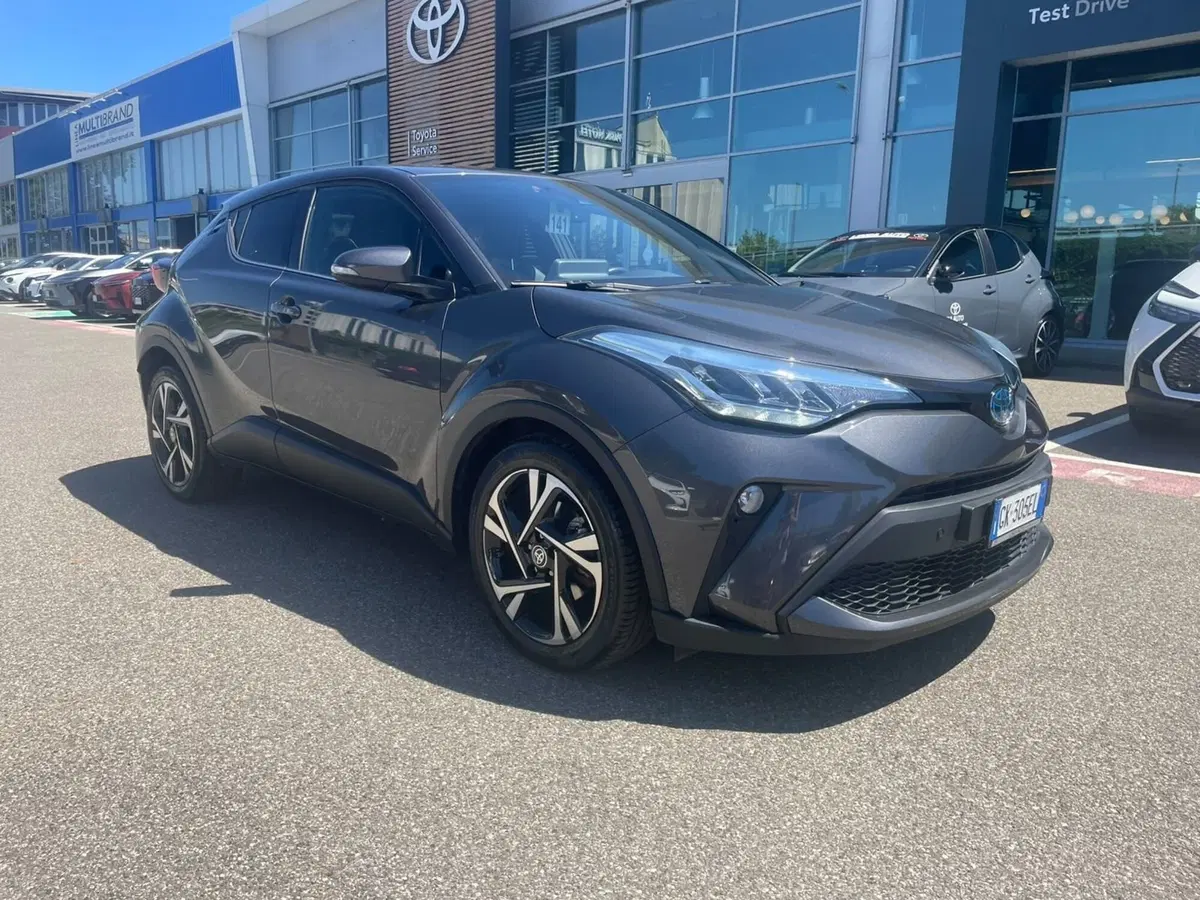 Toyota Toyota C-HR usata a Piacenza (9)