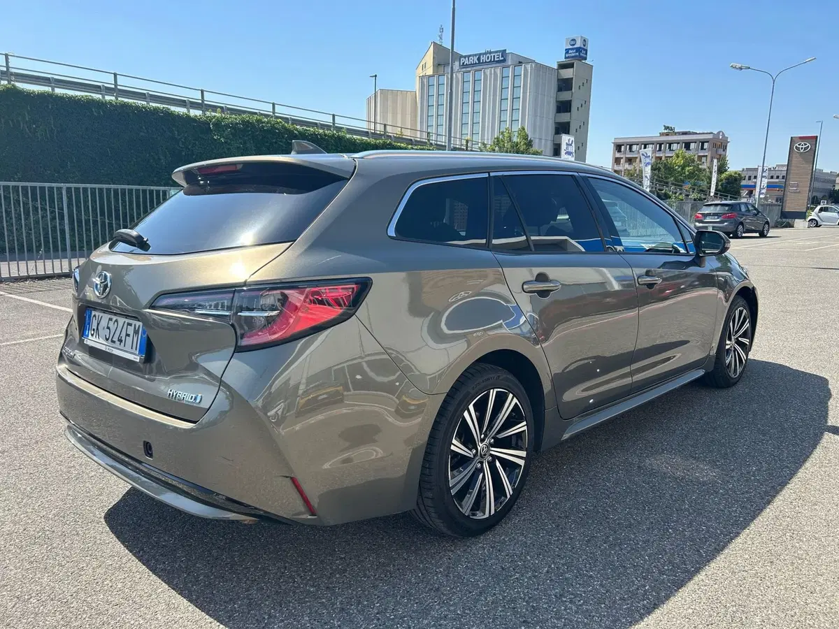Toyota Corolla Touring Sports usata a Piacenza (6)