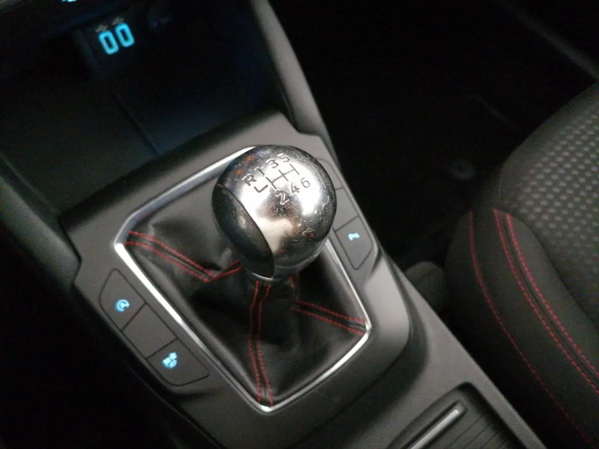 Ford Kuga usata a Roma (13)