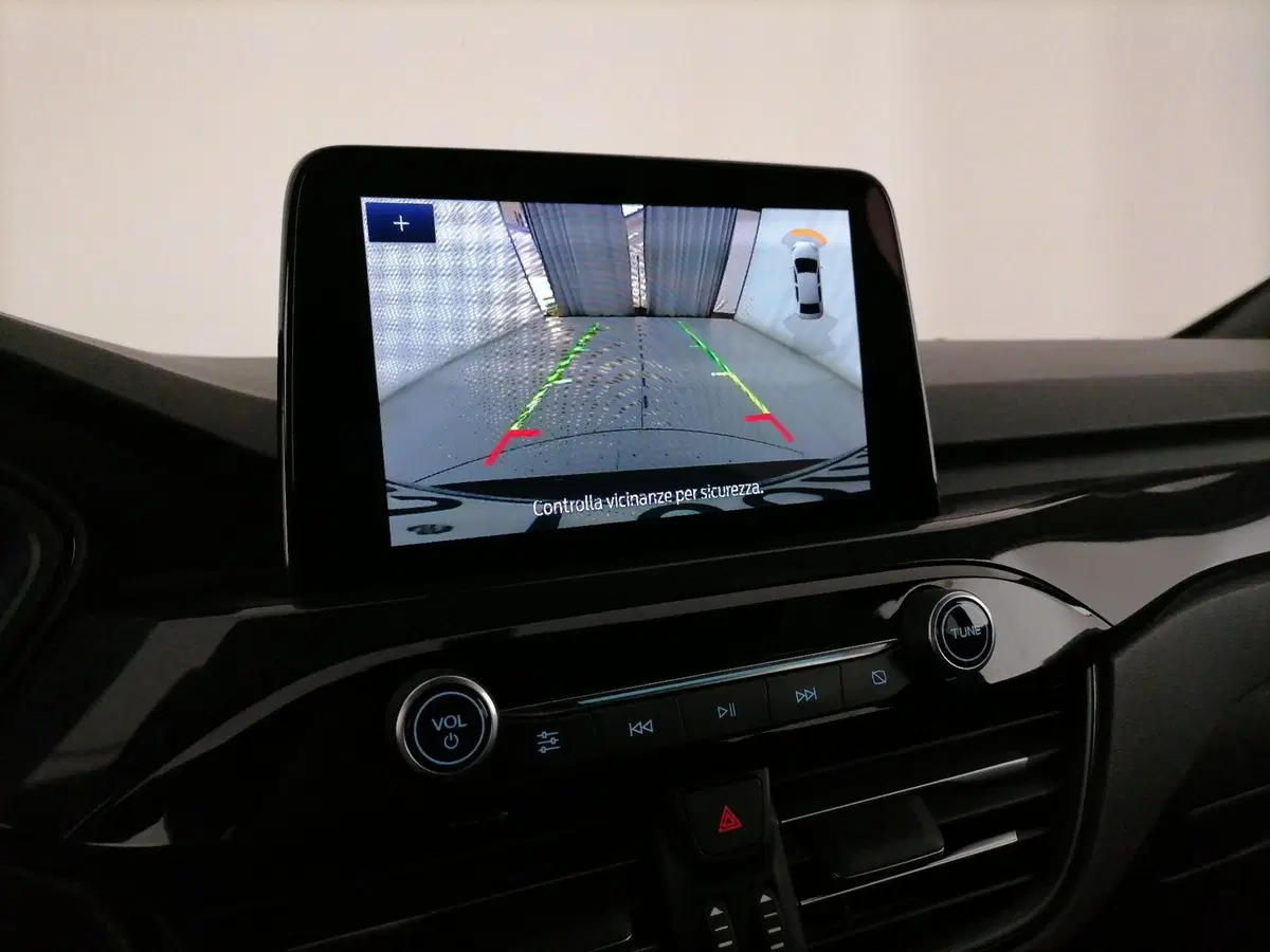 Ford Kuga usata a Roma (17)