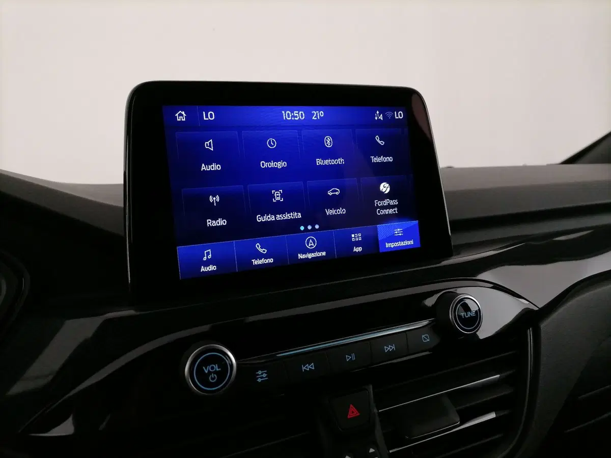 Ford Kuga usata a Roma (18)