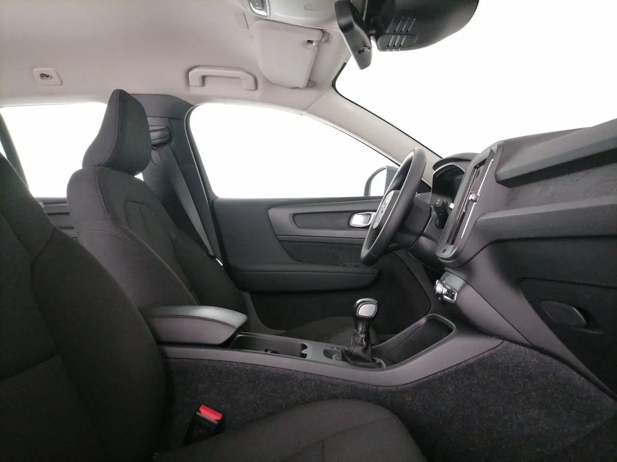 VOLVO Veicoli Commerciali XC40 usata a Roma (6)