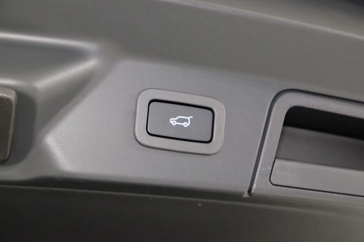 Land Rover Range Rover Velar usata a Torino (19)