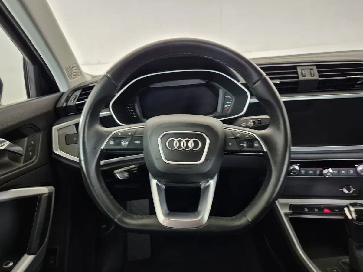 Audi Q3 Sportback usata a Torino (9)
