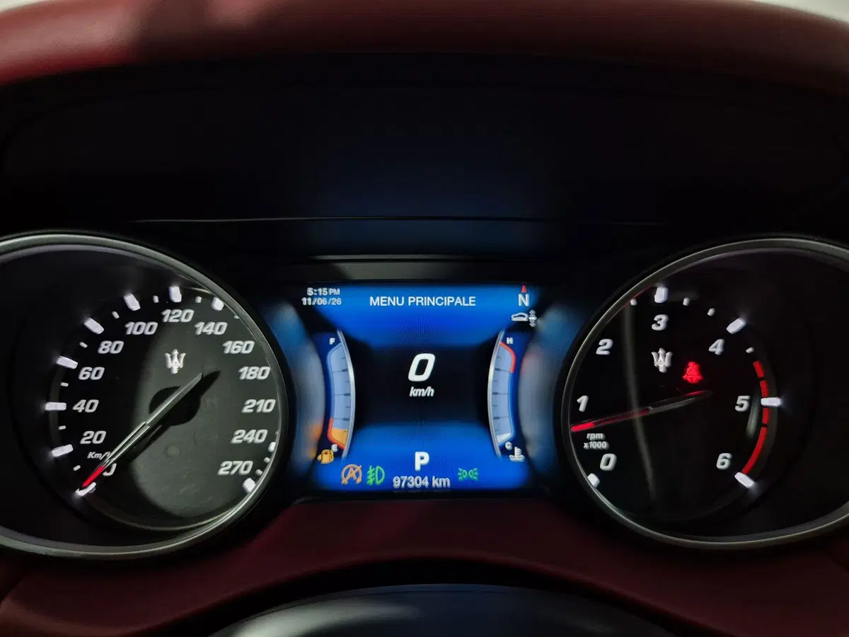 Maserati Levante usata a Torino (15)