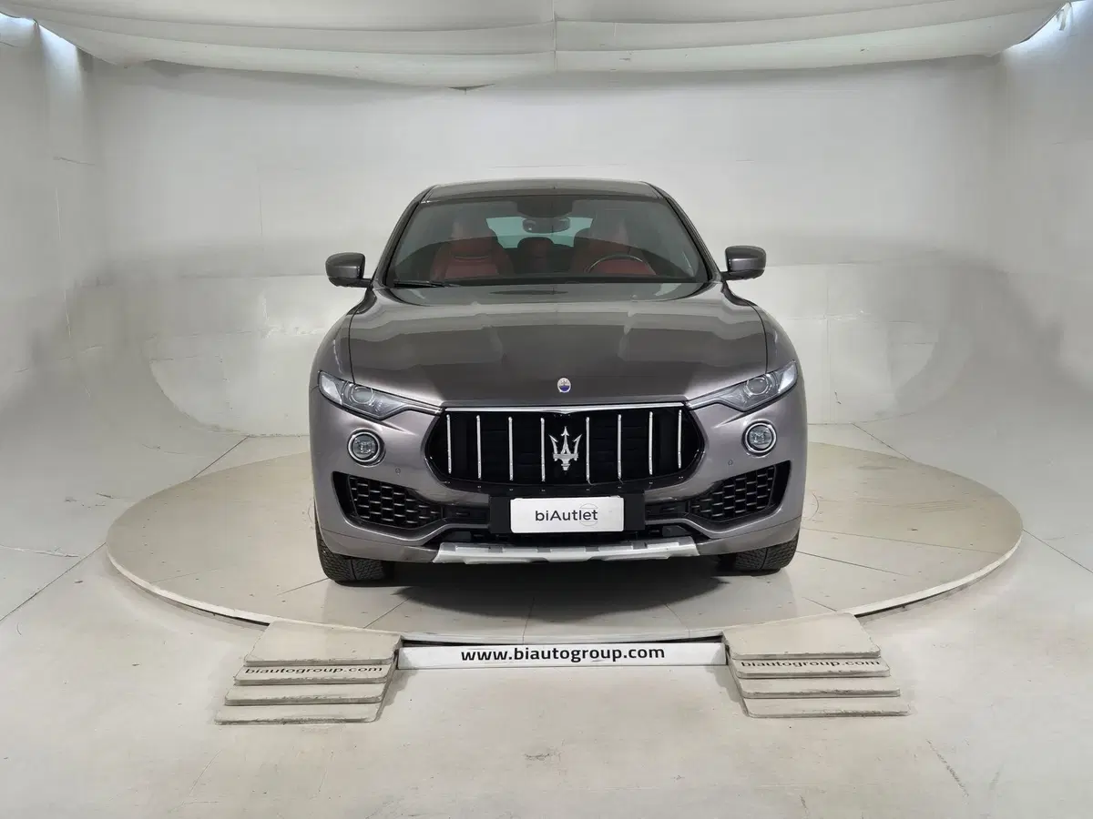 Maserati Levante usata a Torino (2)