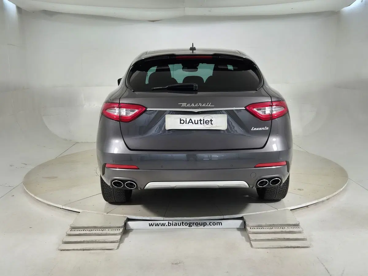 Maserati Levante usata a Torino (3)