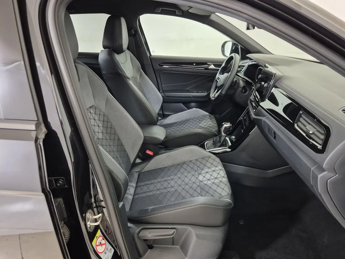 Volkswagen T-Roc usata a Torino (9)
