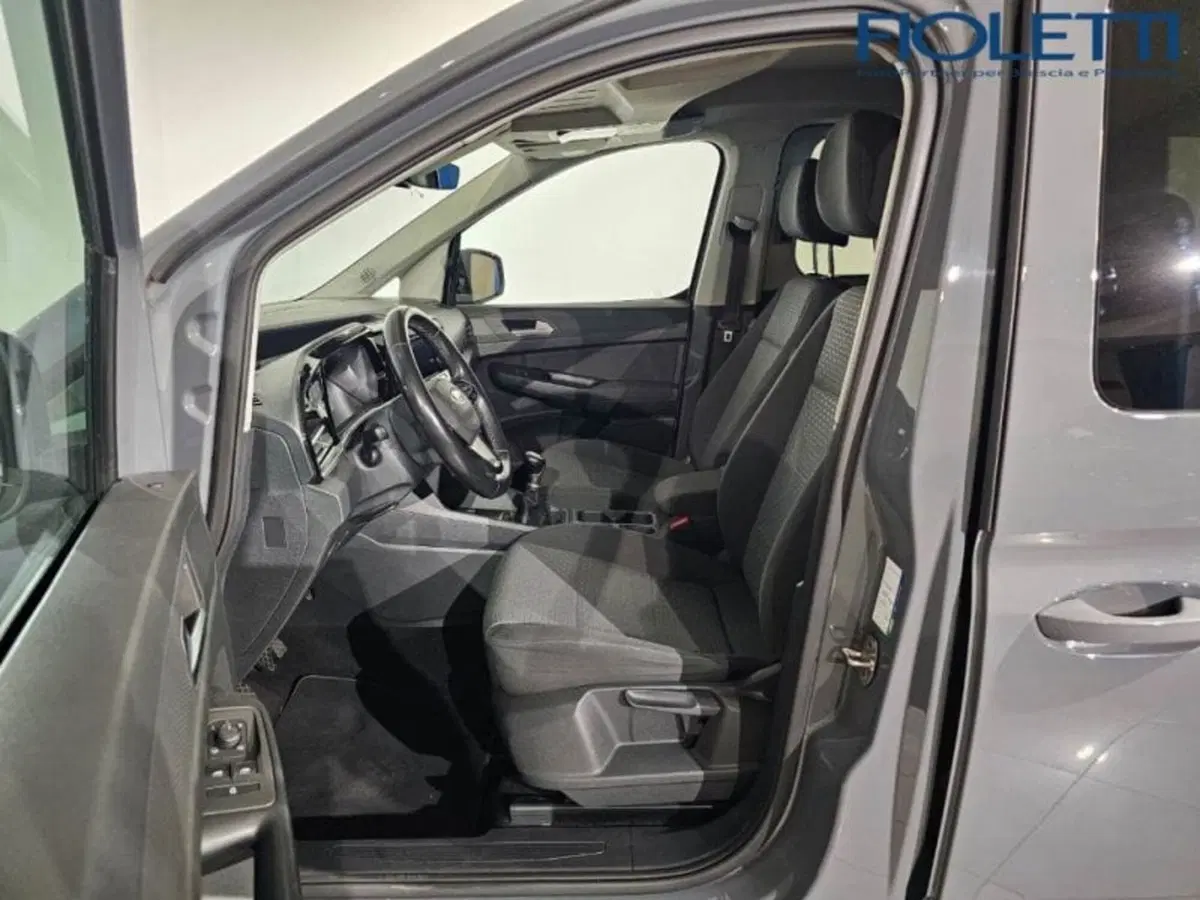 Ford Tourneo Connect usata a Brescia (10)