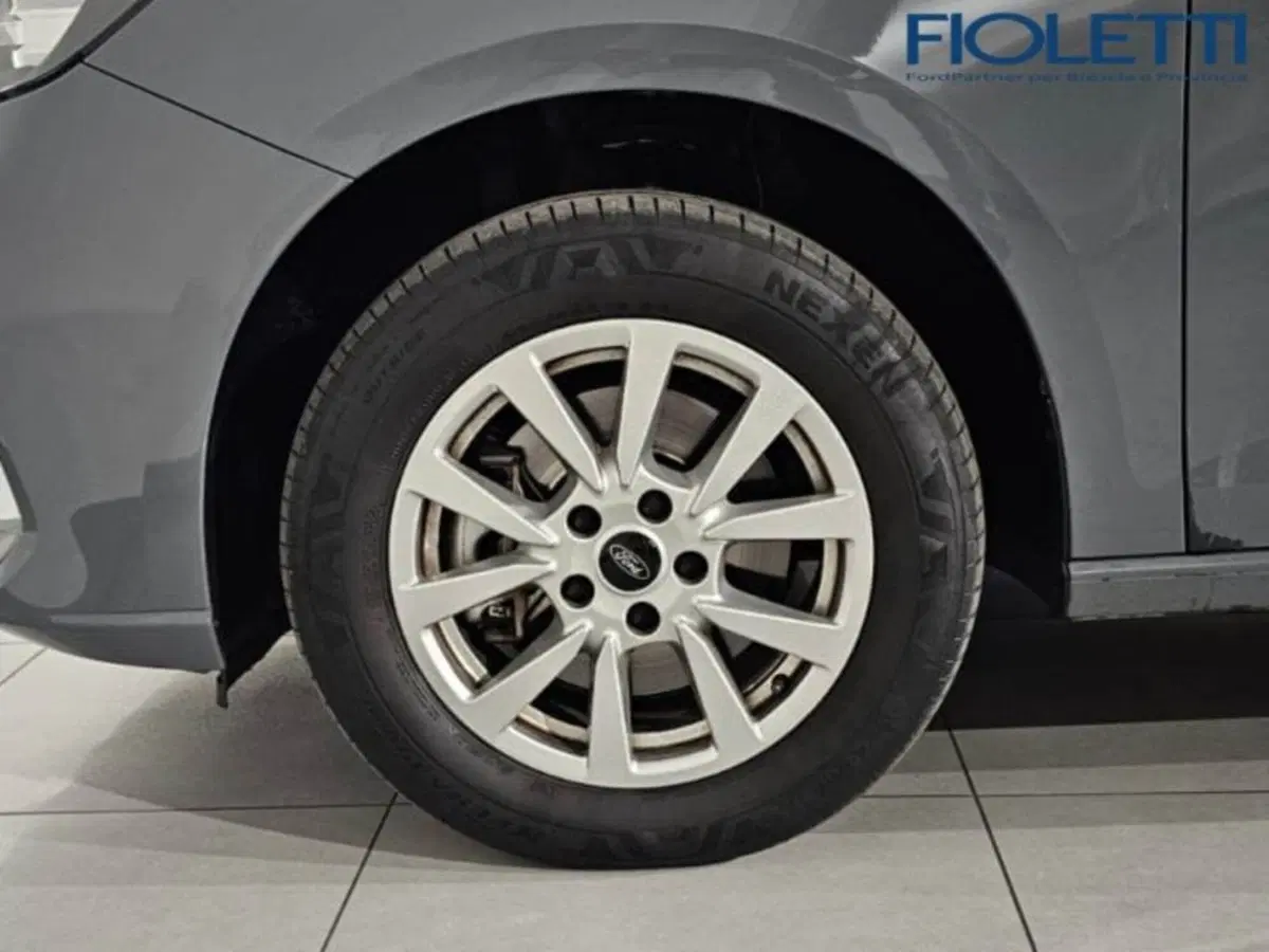 Ford Tourneo Connect usata a Brescia (12)