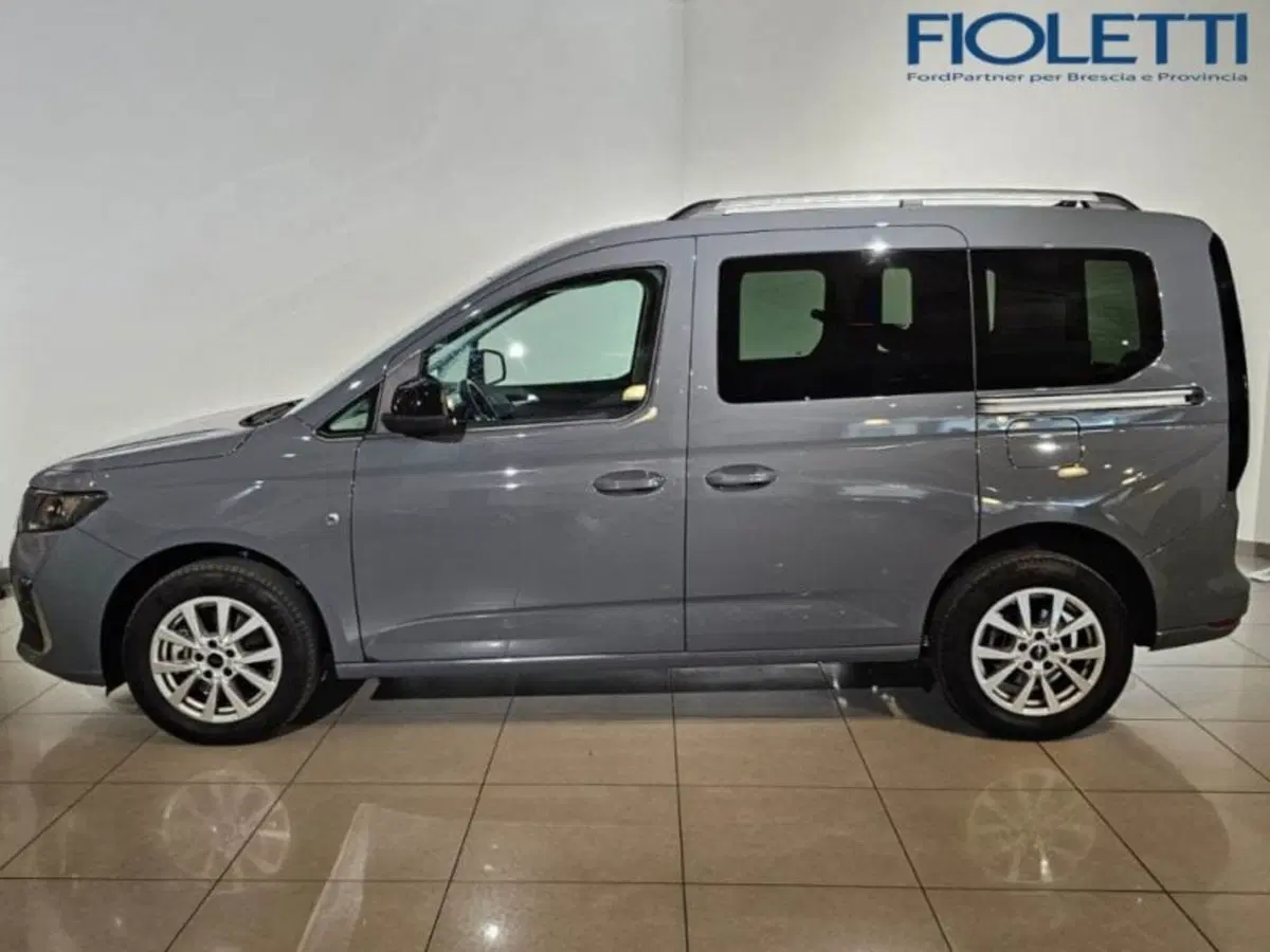 Ford Tourneo Connect usata a Brescia (4)