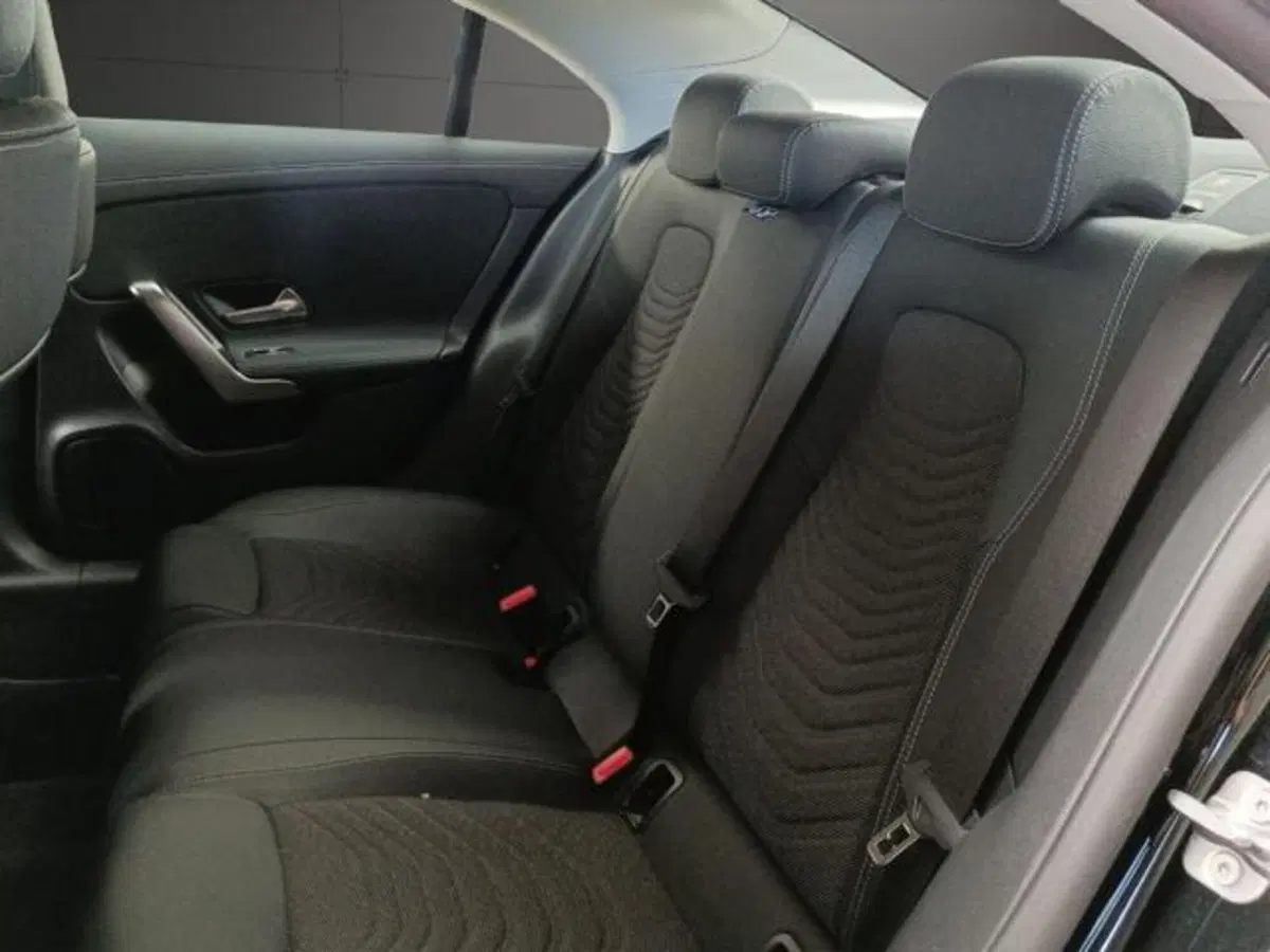 Mercedes-Benz CLA usata a Milano (13)