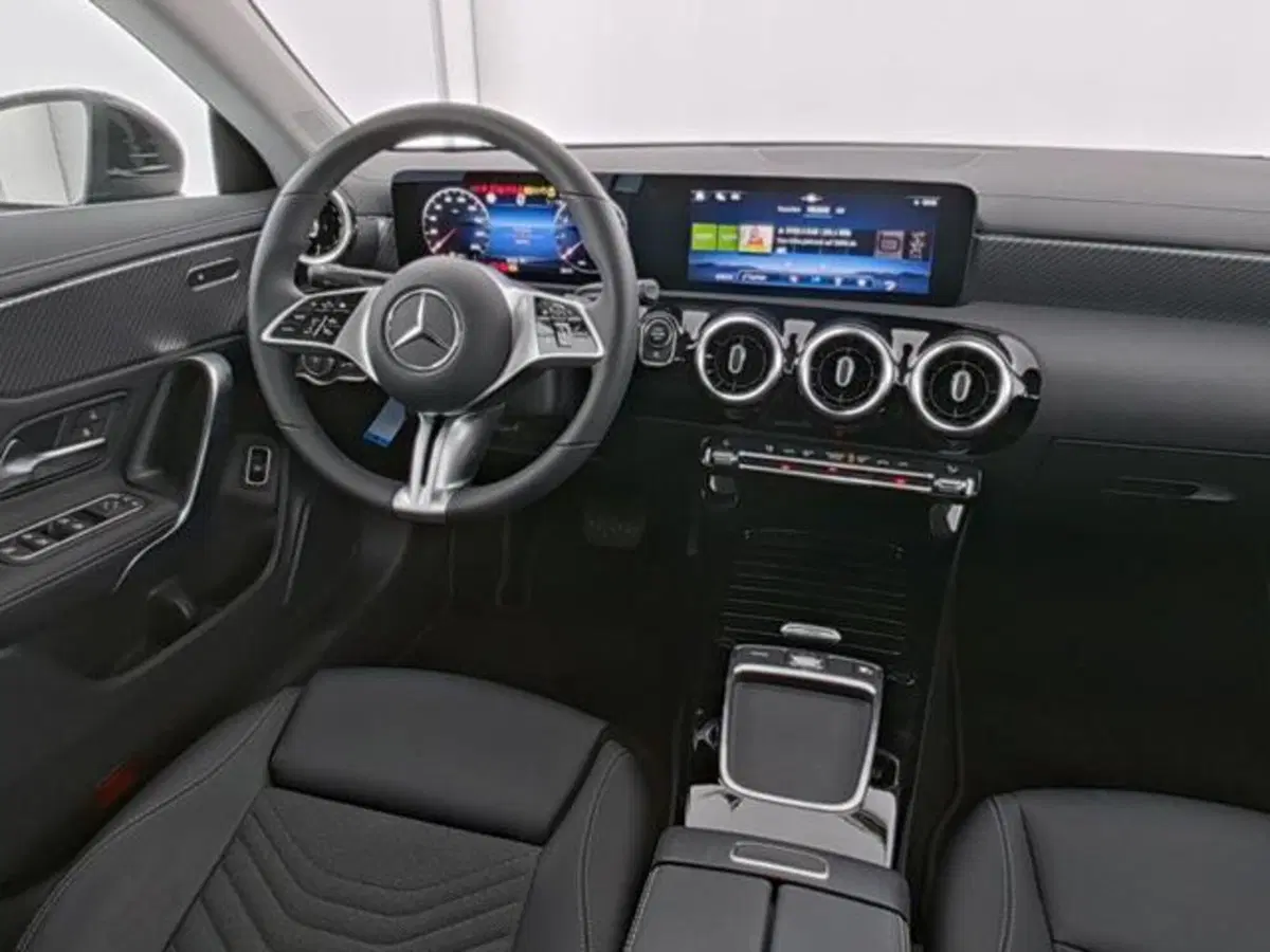 Mercedes-Benz CLA usata a Milano (6)