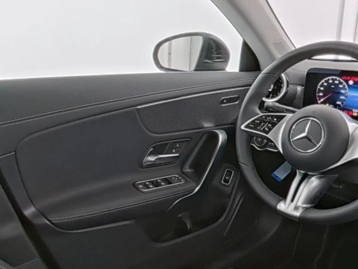 Mercedes-Benz CLA usata a Milano (7)