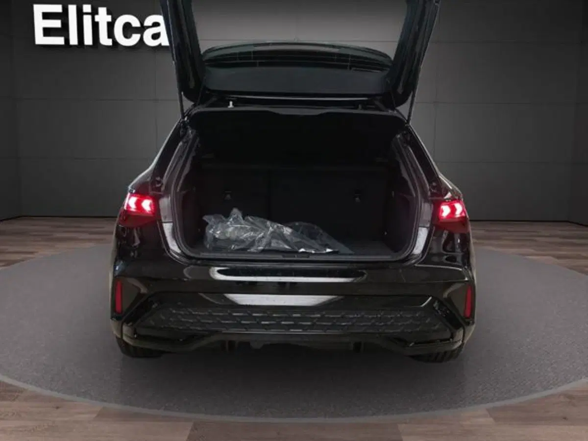 Audi A3 Sportback nuova a Milano (14)